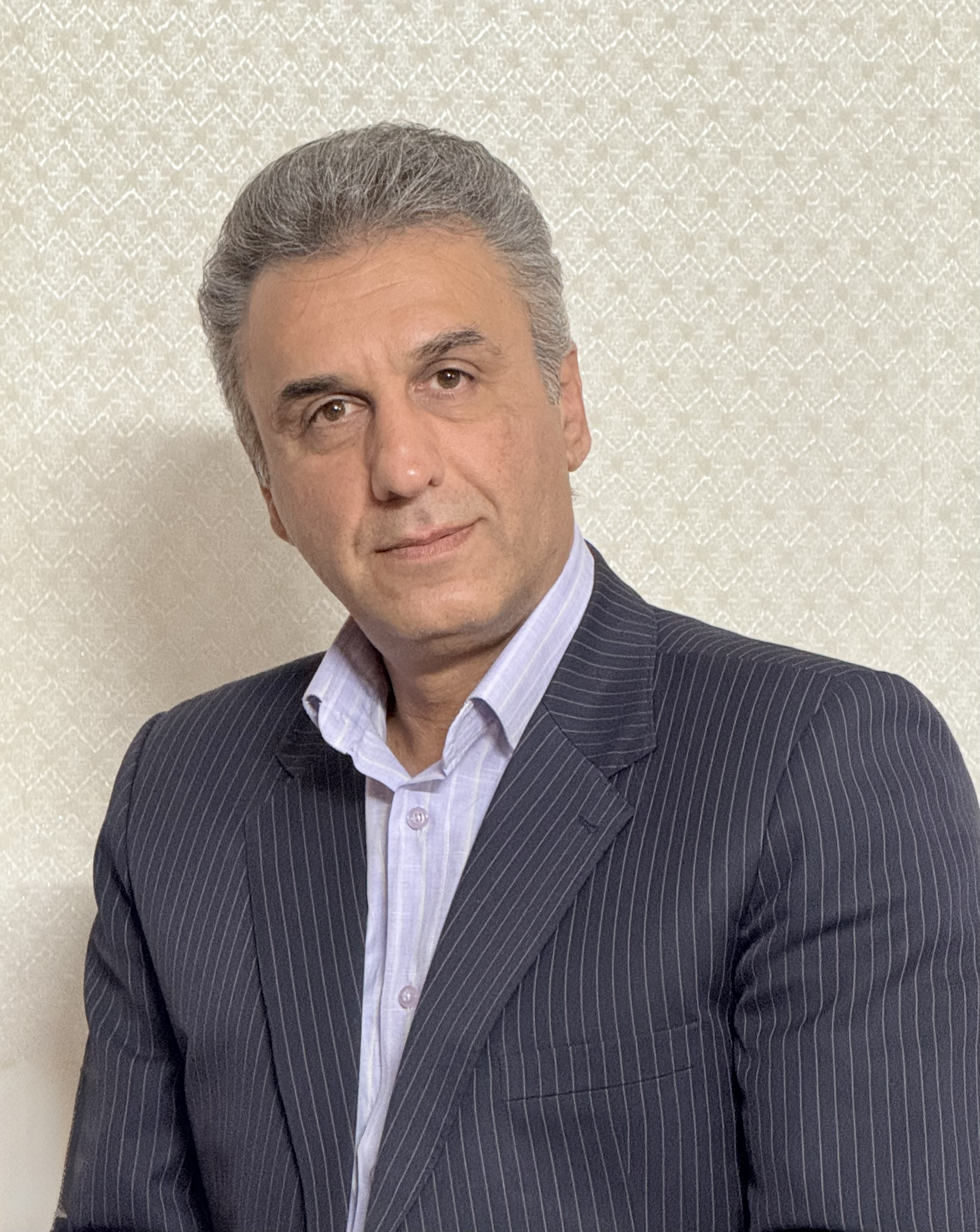 آقای شفیع مقدم